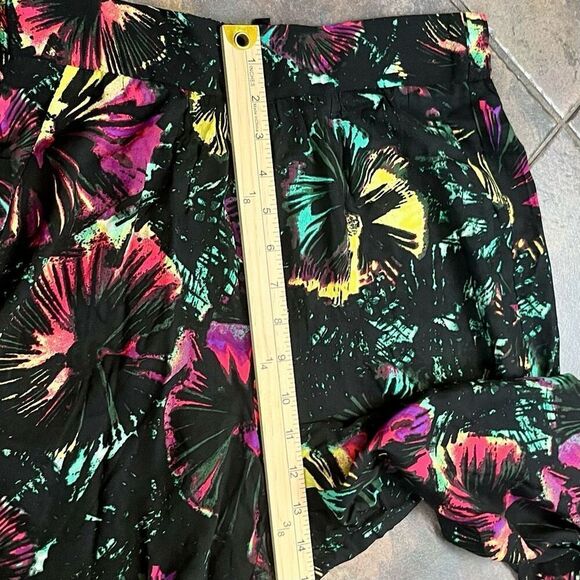 New! NWT BCBG Maxazria Multicolored Floral Wide Leg Pants Small - Picture 4 of 12